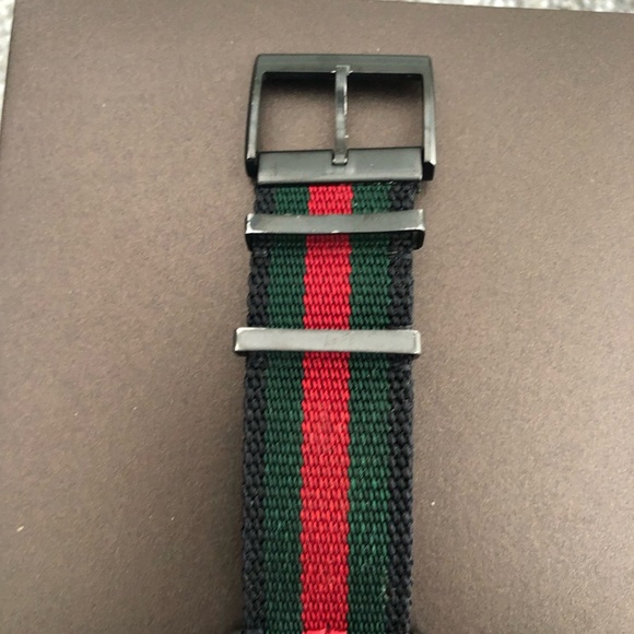 Authentic Gucci G-Timeless YA126229 Watch - Picture 7 of 8